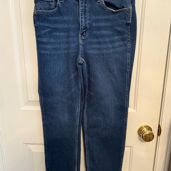 Judy Blue Denim - 📦 Judy Blue Hi-Rise Cropped Straight with Ankle Slit *EXCELLENT USED CONDITION*
